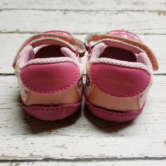 ***SOLD***Stride Rite Mary Janes Size 3 - Picture 4 of 4